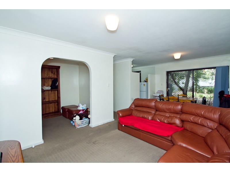 2/23 Kinsella Street, Joondanna WA 6060