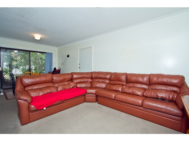 2/23 Kinsella Street, Joondanna WA 6060