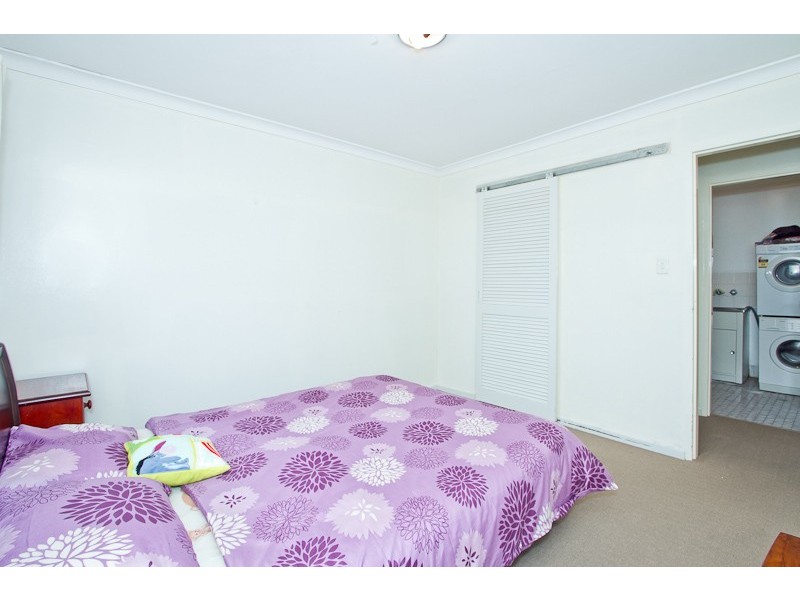 2/23 Kinsella Street, Joondanna WA 6060