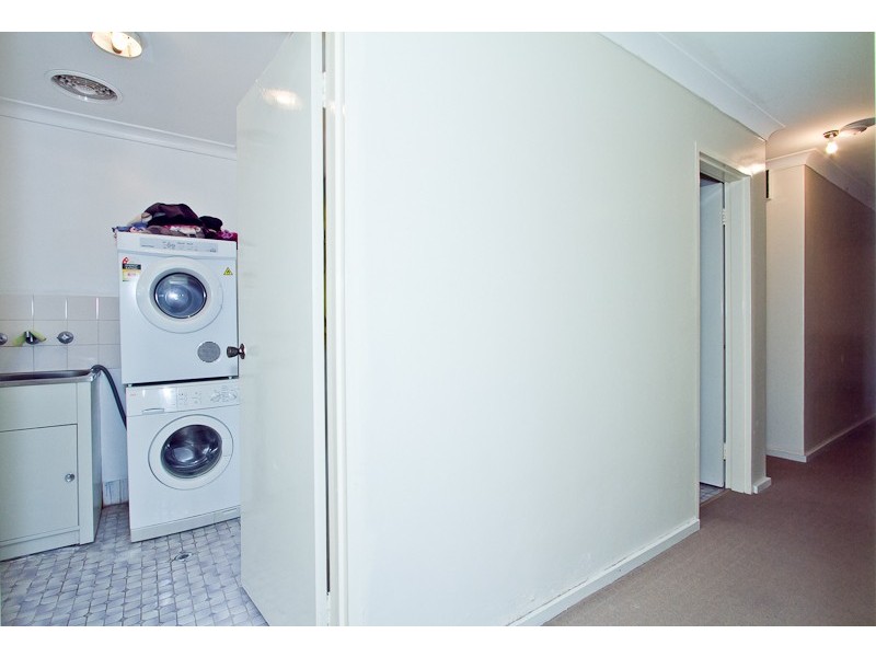 2/23 Kinsella Street, Joondanna WA 6060