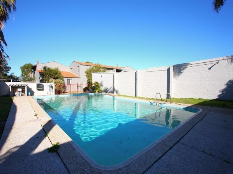 2/23 Kinsella Street, Joondanna WA 6060