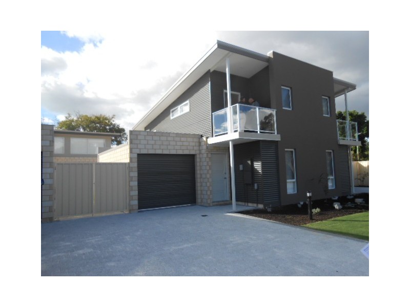 68 Churchill Avenue, Dudley Park WA 6210
