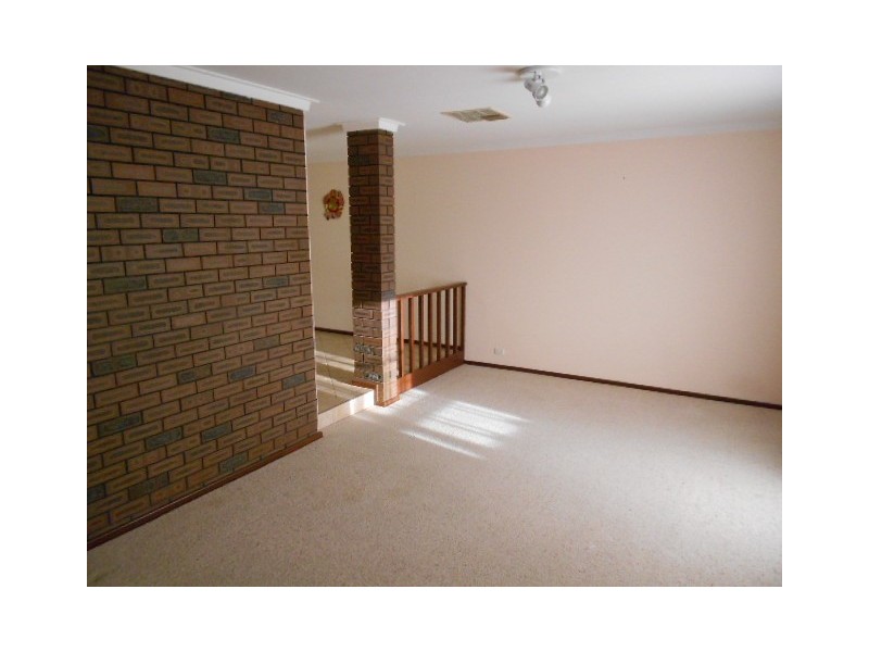 124 Darley Circle, Bull Creek WA 6149