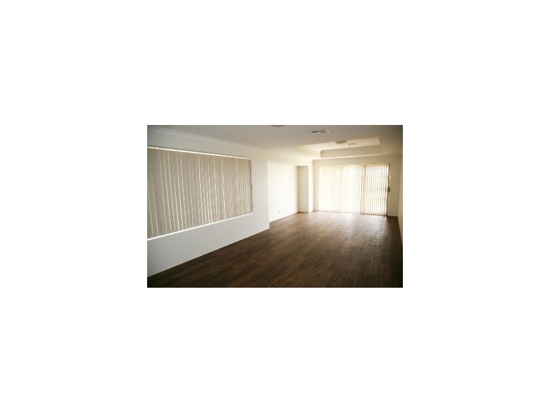 42A Derna Parade, Wandina WA 6530