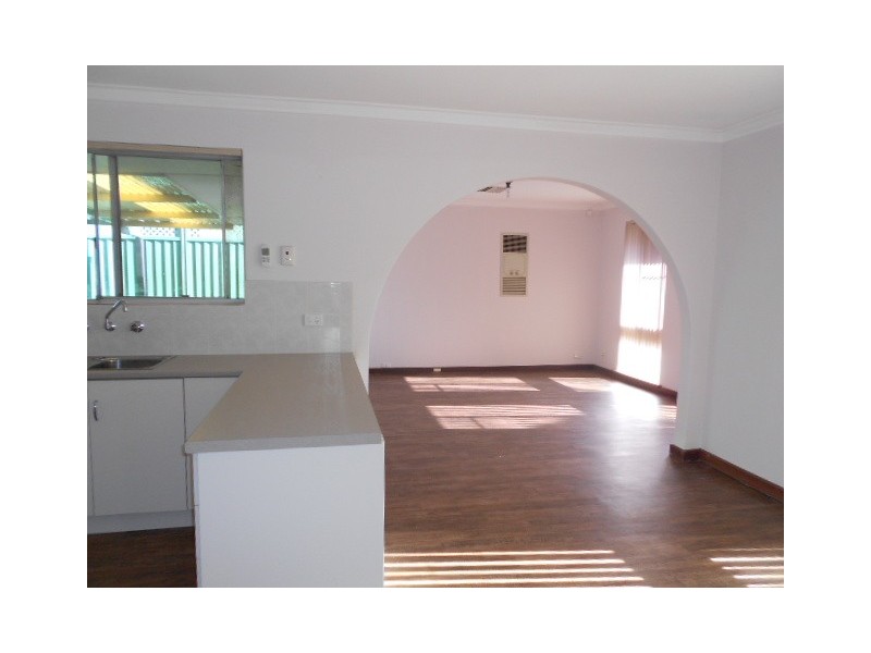 4 Cheviot Place, Dianella WA 6059