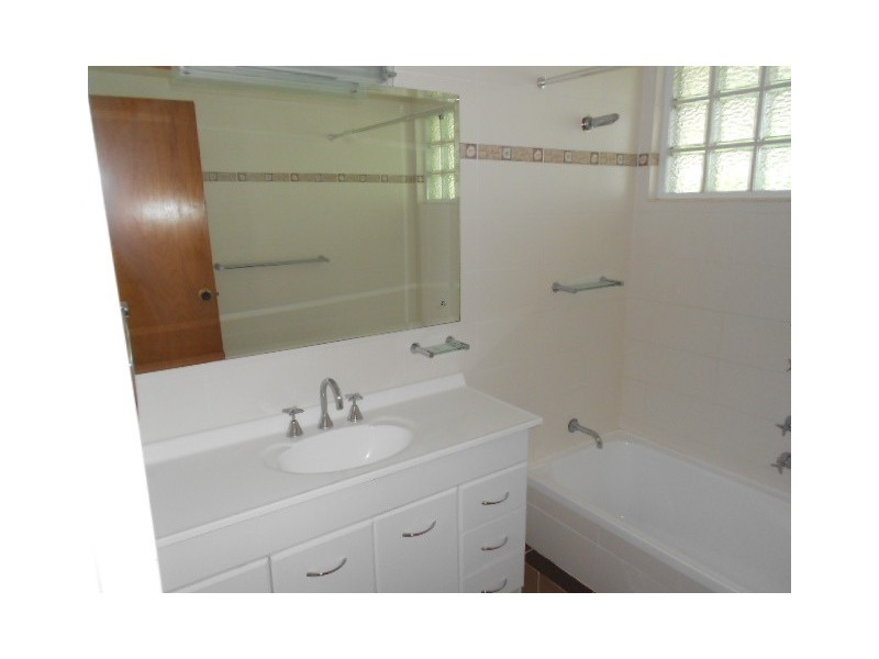 4 Cheviot Place, Dianella WA 6059