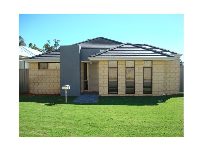 12 Petersfield Lane, Wellard WA 6170