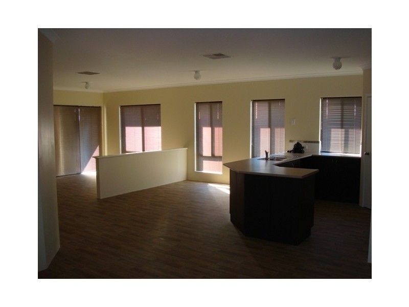 12 Petersfield Lane, Wellard WA 6170