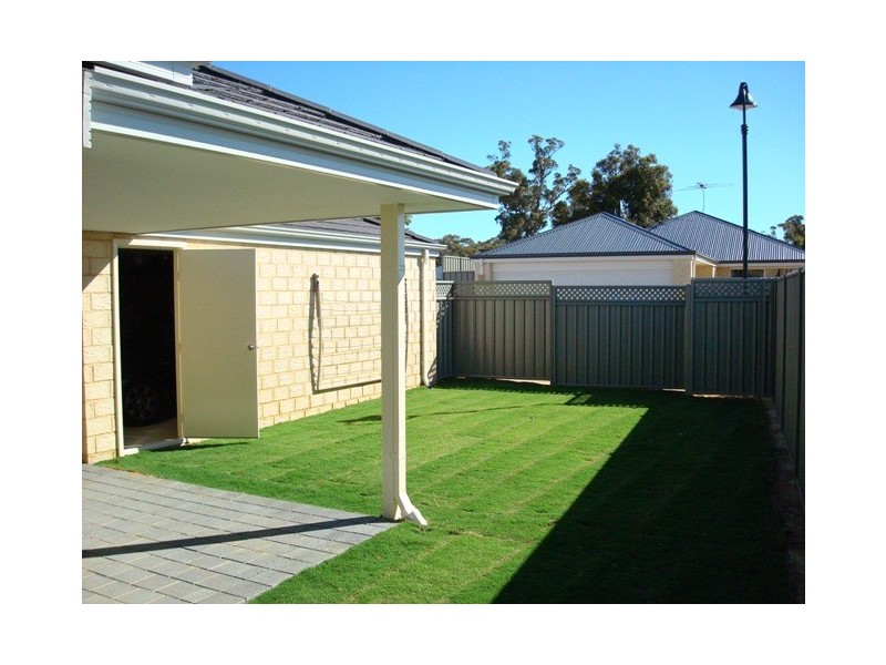 12 Petersfield Lane, Wellard WA 6170