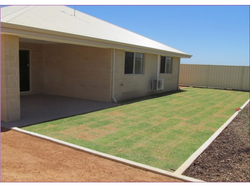 36 Lugger Outlook, Glenfield WA 6532