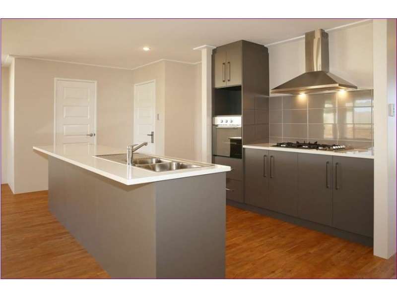 36 Lugger Outlook, Glenfield WA 6532