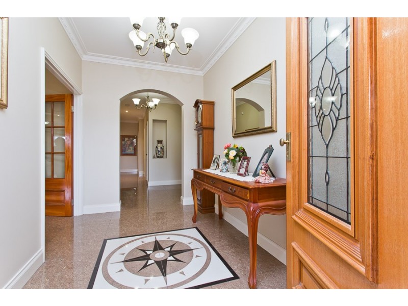 1 Dean Street, Karrinyup WA 6018