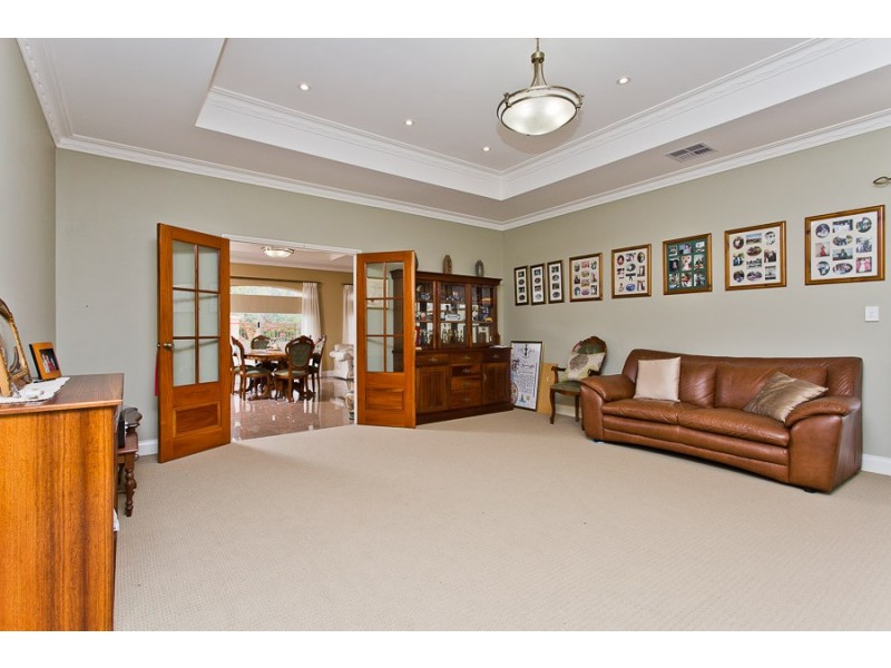 1 Dean Street, Karrinyup WA 6018