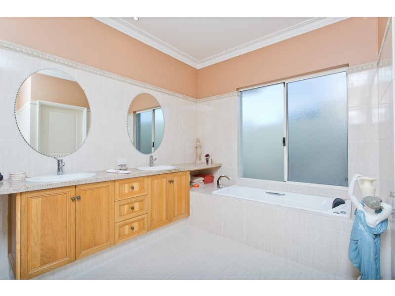 1 Dean Street, Karrinyup WA 6018