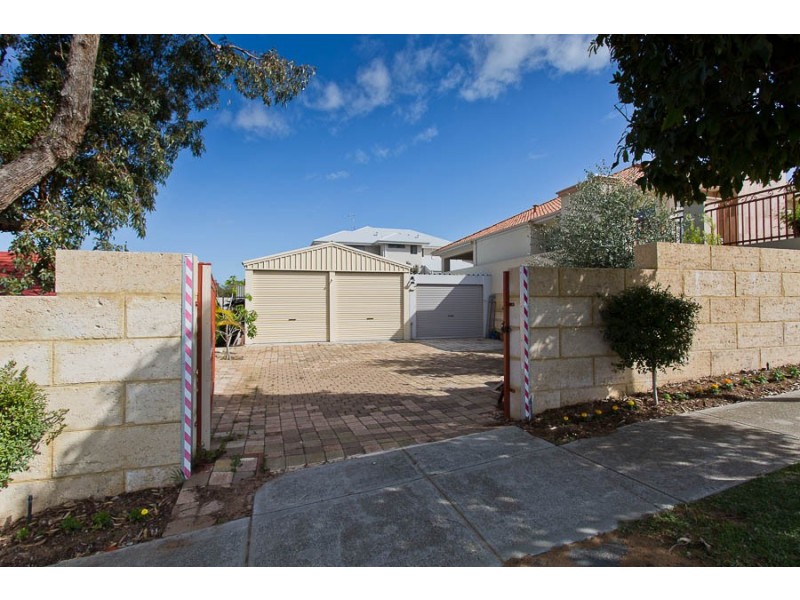 1 Dean Street, Karrinyup WA 6018