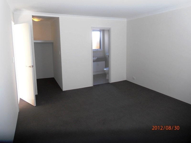 16 Sugarbush Way, Yanchep WA 6035