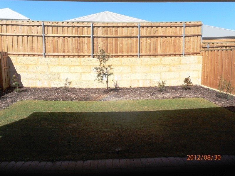 16 Sugarbush Way, Yanchep WA 6035