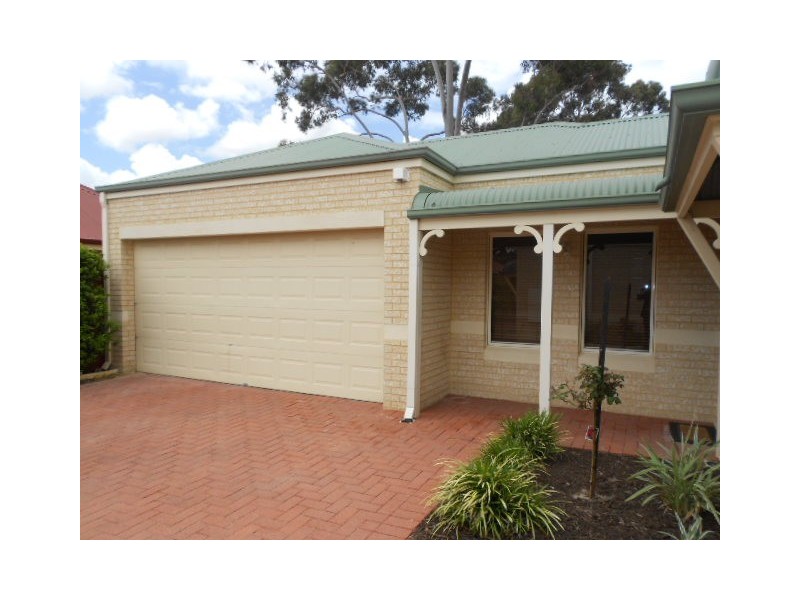 3/8 Dudley Street, Midland WA 6056