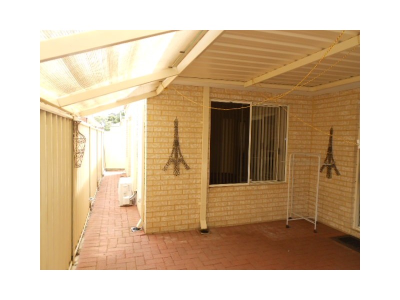 3/8 Dudley Street, Midland WA 6056