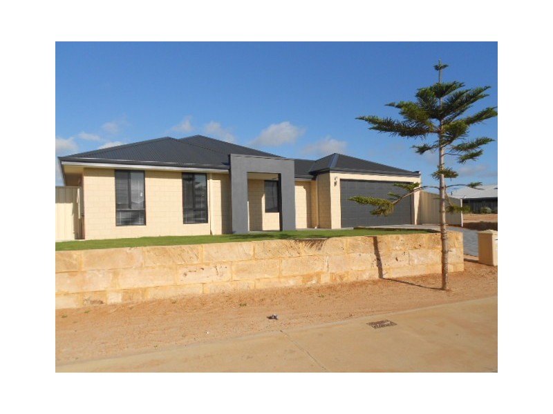 27 Mistral Crescent, Glenfield WA 6532