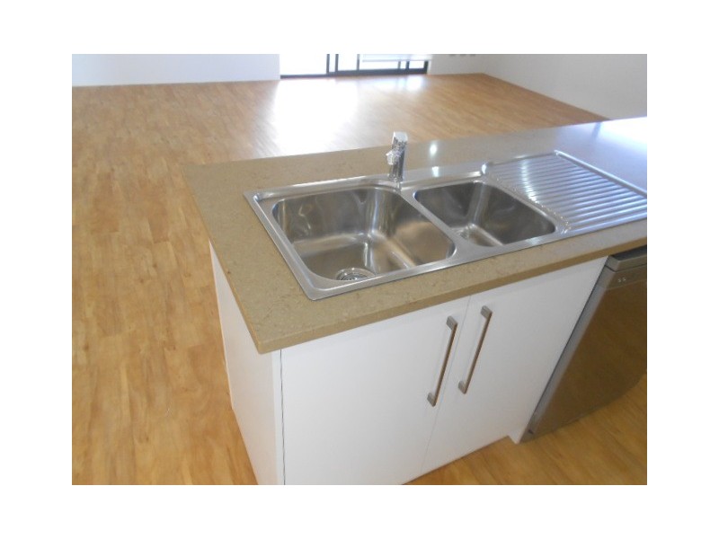 27 Mistral Crescent, Glenfield WA 6532