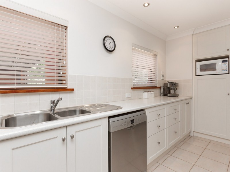 79 Regency Drive, Thornlie WA 6108
