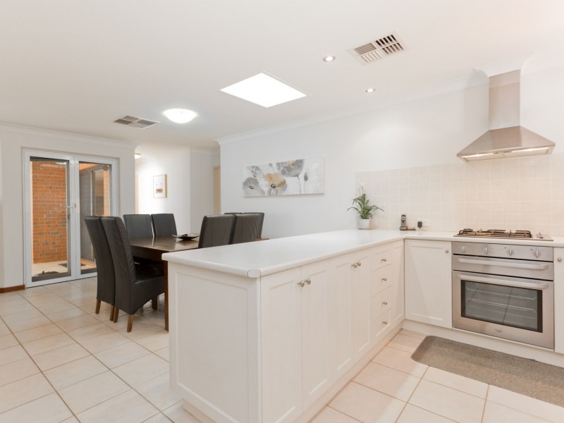 79 Regency Drive, Thornlie WA 6108