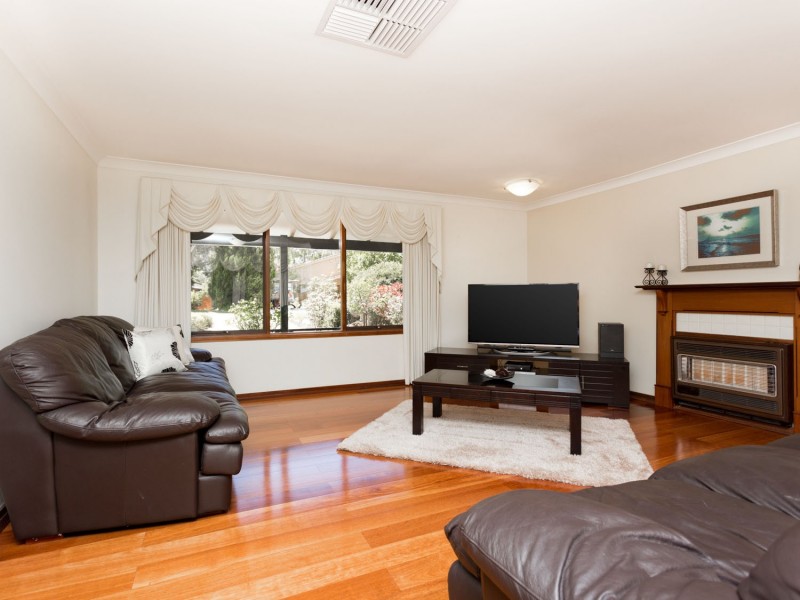 79 Regency Drive, Thornlie WA 6108