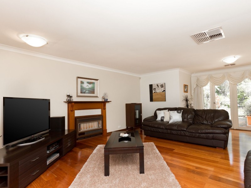 79 Regency Drive, Thornlie WA 6108