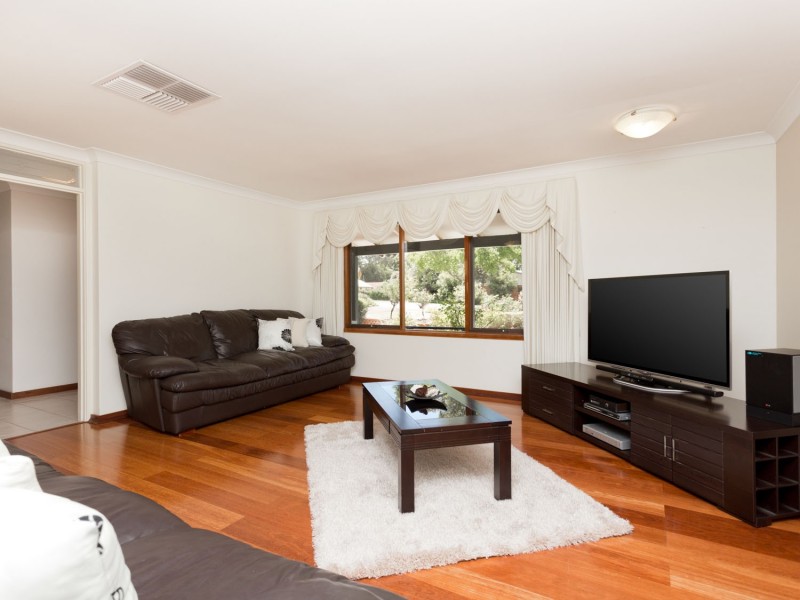 79 Regency Drive, Thornlie WA 6108