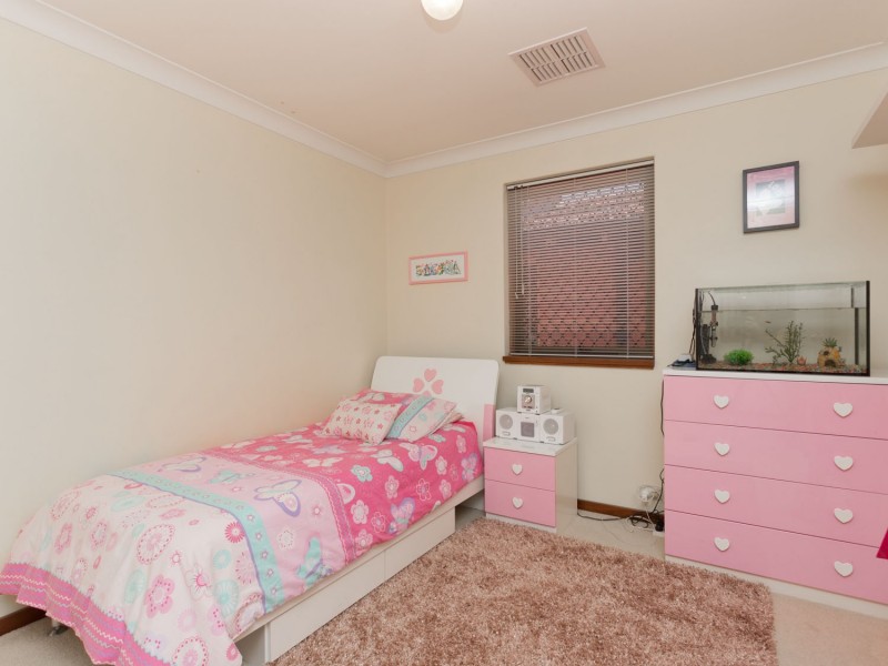 79 Regency Drive, Thornlie WA 6108