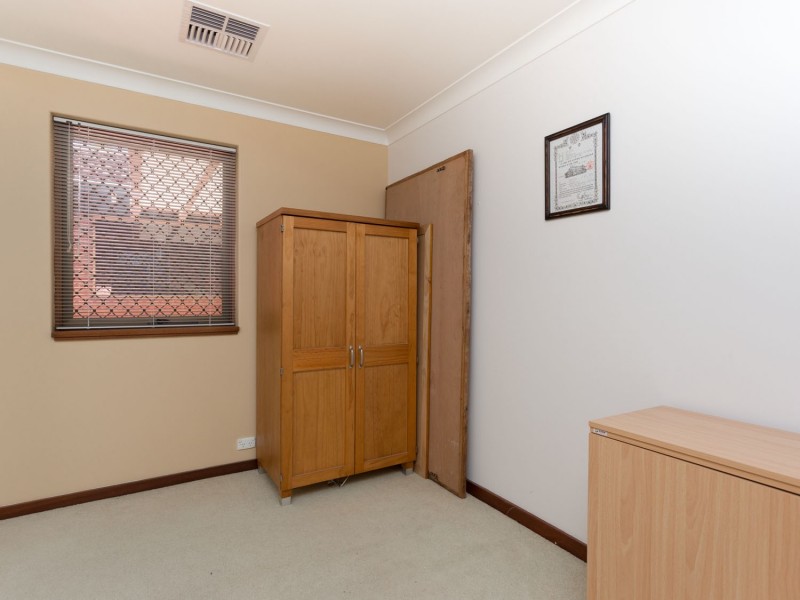 79 Regency Drive, Thornlie WA 6108