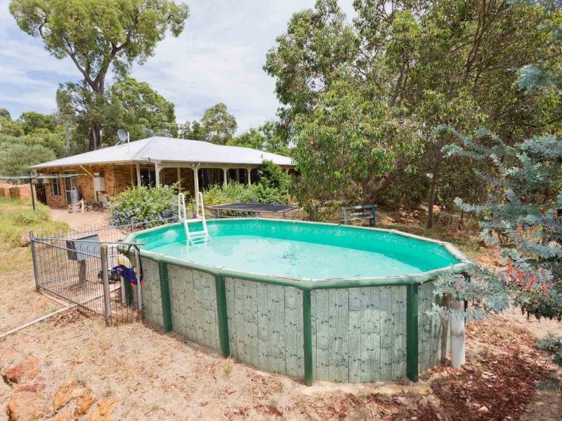 12 Wattle Court, Mahogany Creek WA 6072