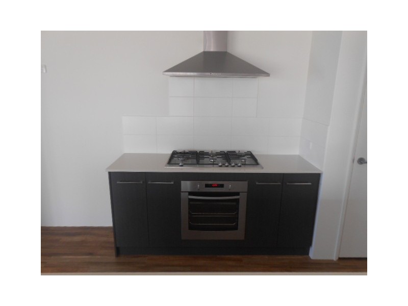 8 Hood Court, Wandina WA 6530