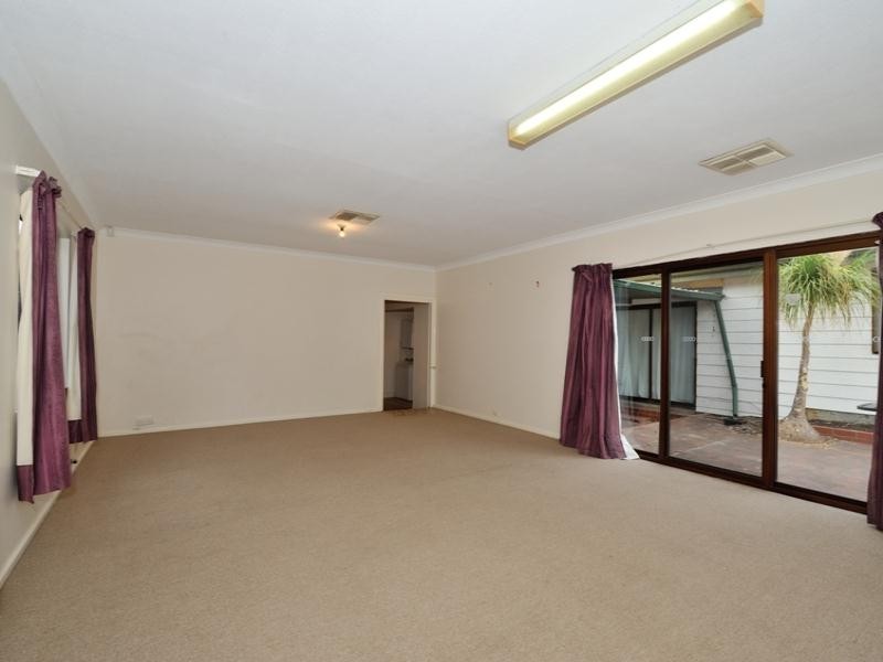 166 Railway Pde, Bayswater WA 6053