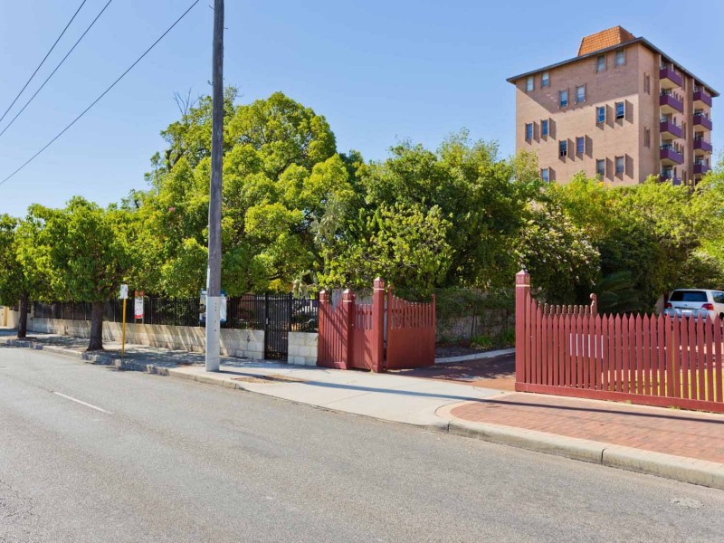 2/4 Bulwer Street, Perth WA 6000