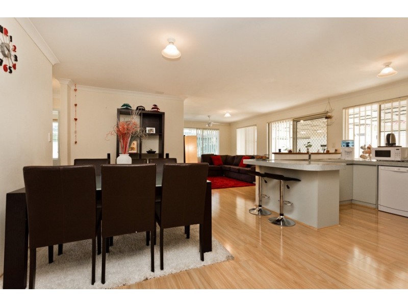 1 Hood Court, Port Kennedy WA 6172