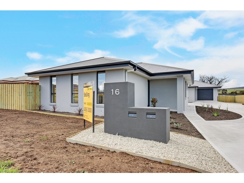 Units 1and2, 16 Whitelea Court, Sorell TAS 7172