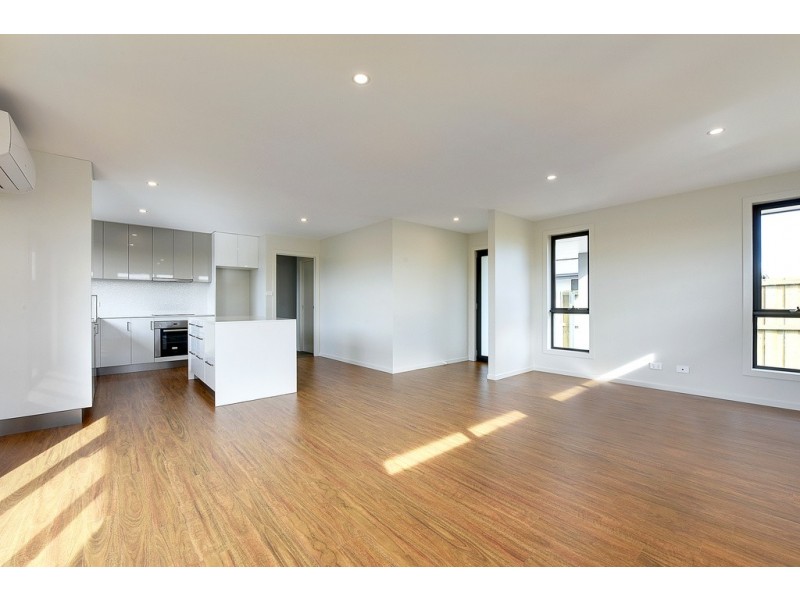 Units 1and2, 16 Whitelea Court, Sorell TAS 7172
