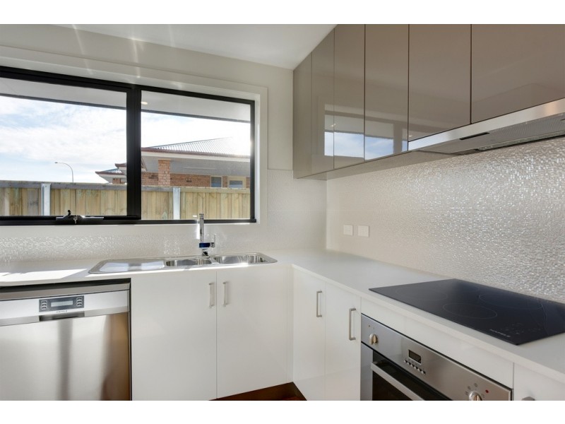 Units 1and2, 16 Whitelea Court, Sorell TAS 7172