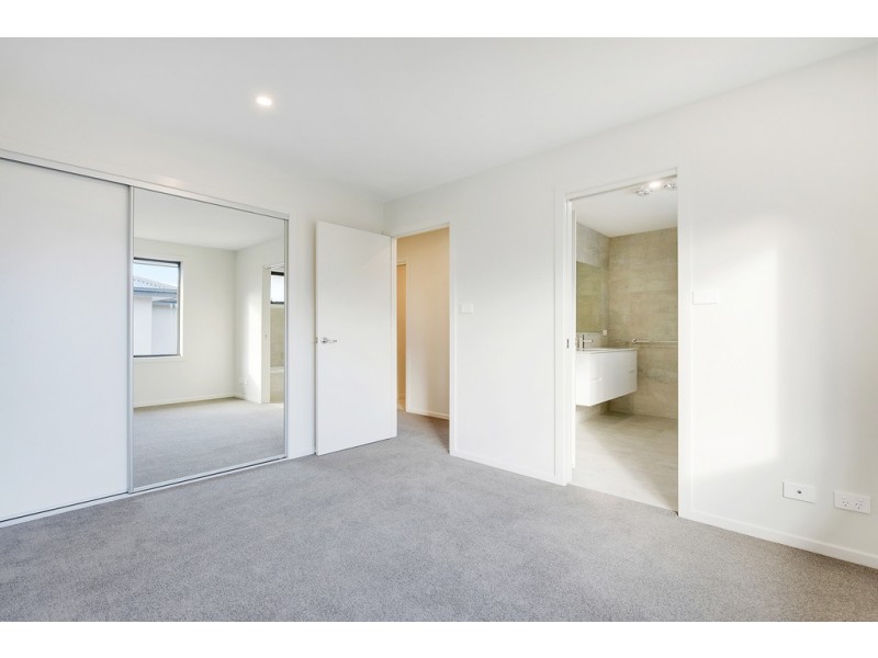 Units 1and2, 16 Whitelea Court, Sorell TAS 7172