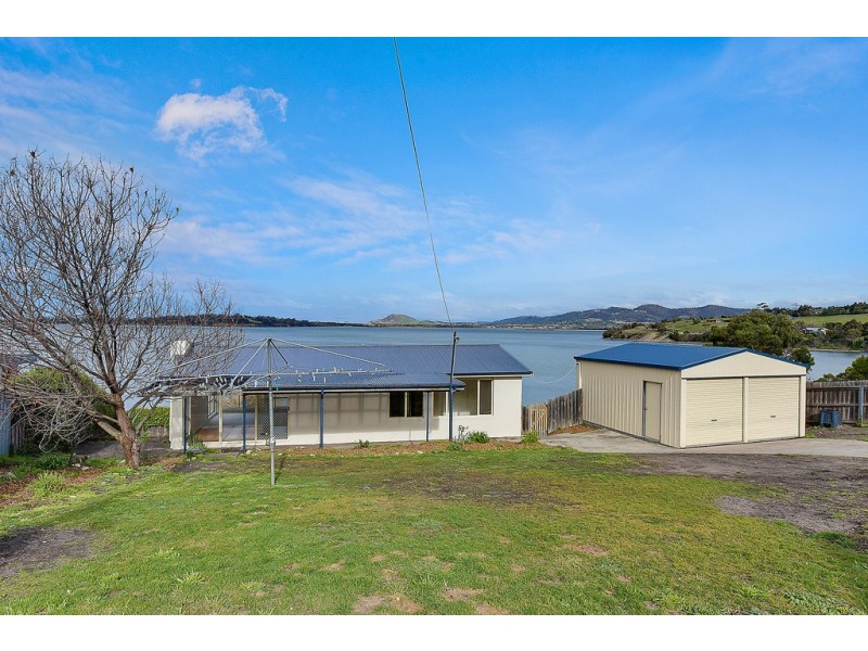 567 Shark Point Road, Penna TAS 7171