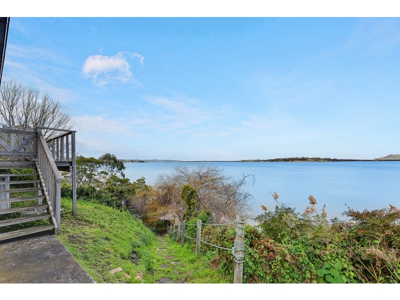 567 Shark Point Road, Penna TAS 7171