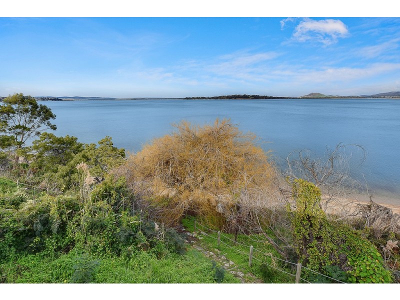 567 Shark Point Road, Penna TAS 7171