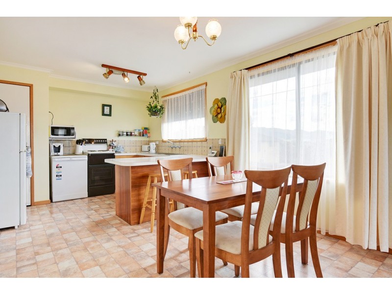 9 Waterview Court, Midway Point TAS 7171