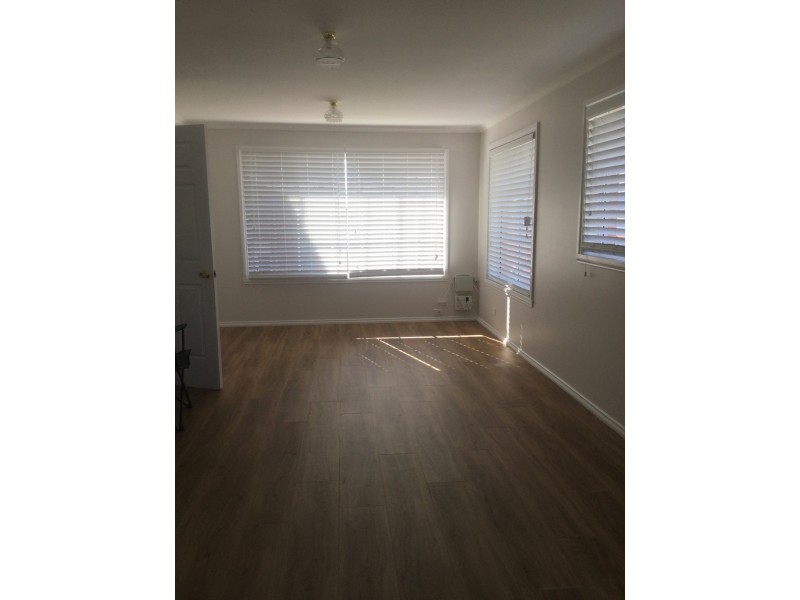Unit 1/10 Stewart Court, Midway Point TAS 7171