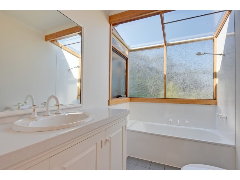 9 North Street, Dodges Ferry TAS 7173