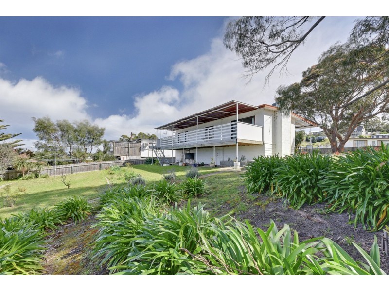 14 Oak Street, Primrose Sands TAS 7173