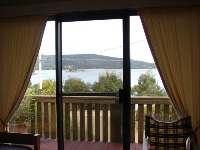 162 Apex Point Road, White Beach TAS 7184