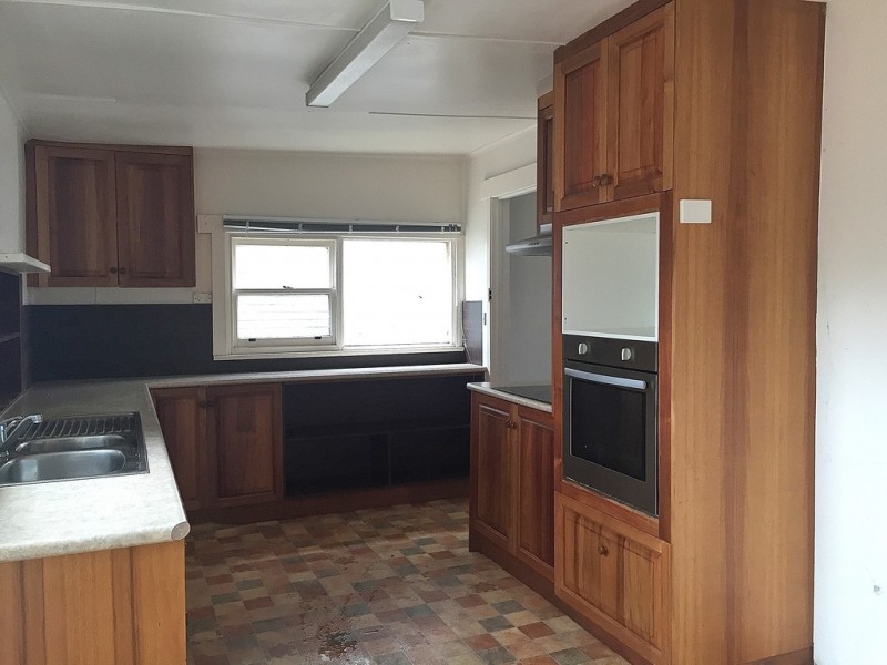 4 Raynors Road, Midway Point TAS 7171